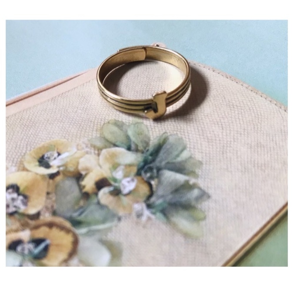 Stackable 'J' Ring